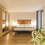 Bravissimo Forca 17, Barri Vell * 지로나