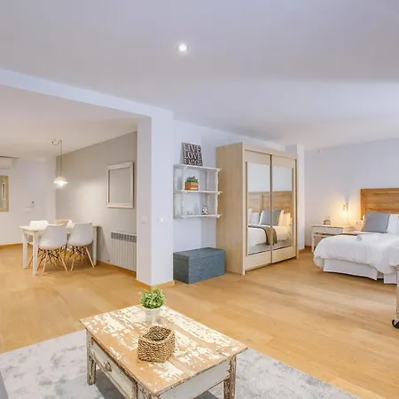 Apartment Catedral - Baltack Homes *