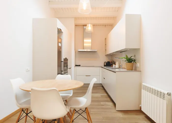 Bravissimo Forca 17, Barri Vell * Жерона